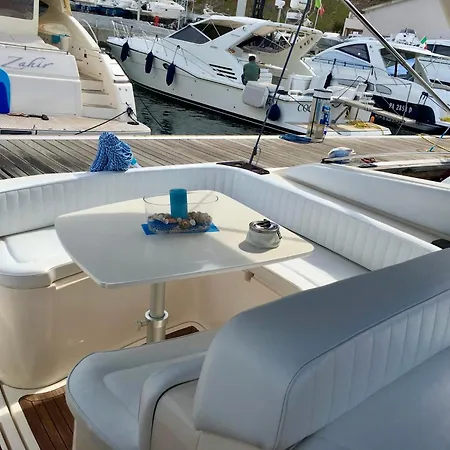 Palermo Boat Experience ספינת מלון